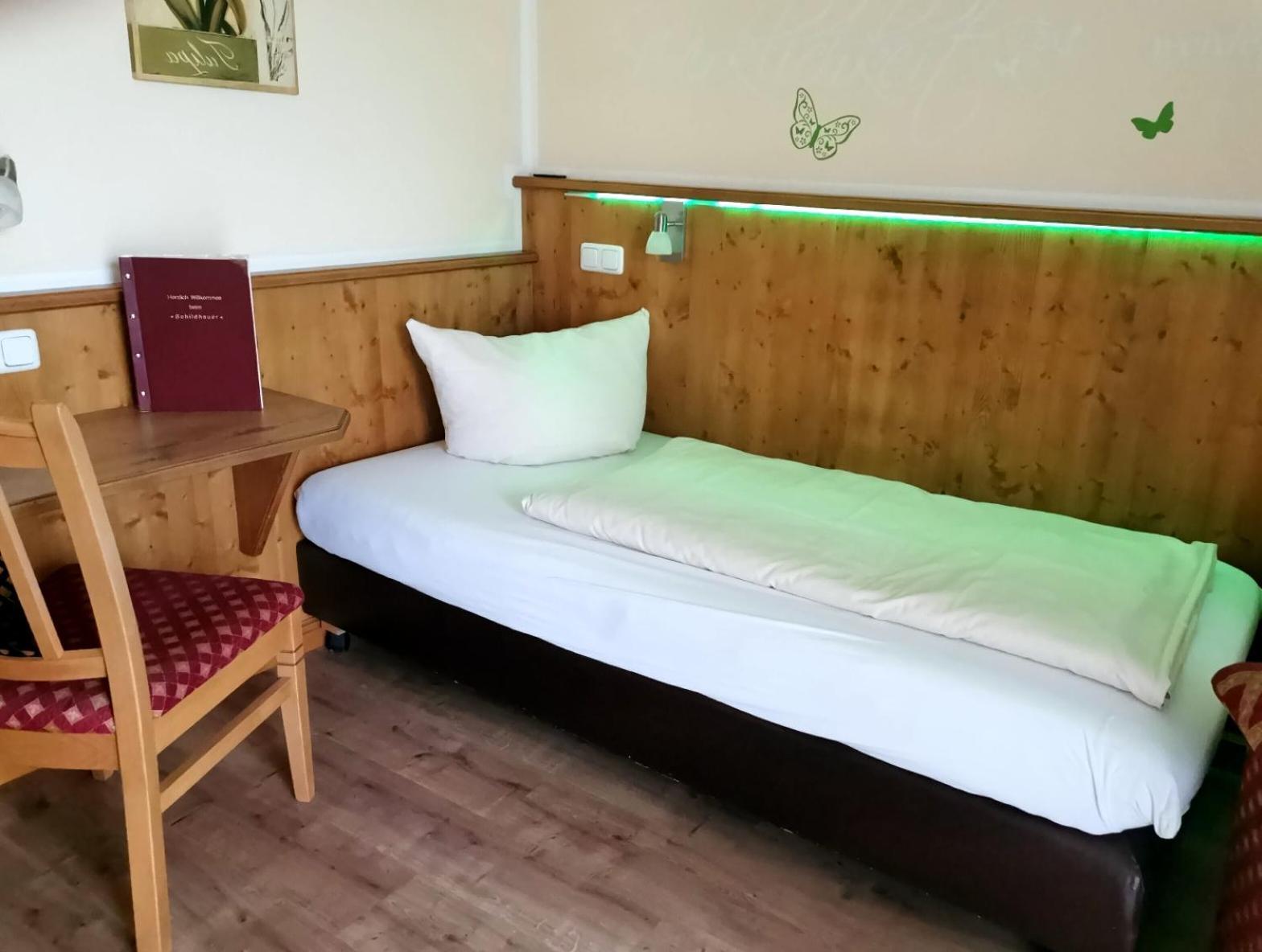 Hotel Landgasthof Zum Schildhauer Halfing Экстерьер фото