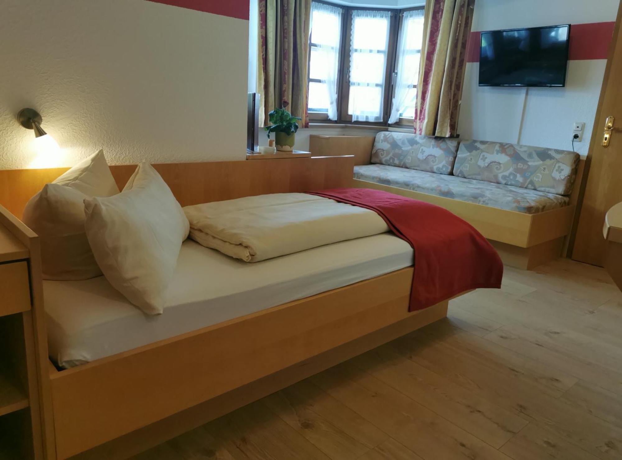 Hotel Landgasthof Zum Schildhauer Halfing Экстерьер фото